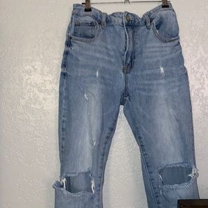 29 ripped skinny jeans from @shopstevie on Instagram!